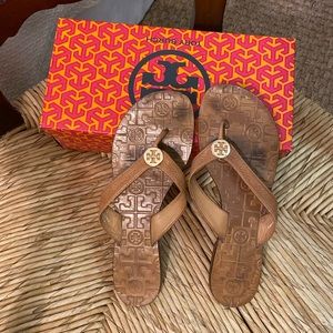 Tory Burch flip flop sandals size 9